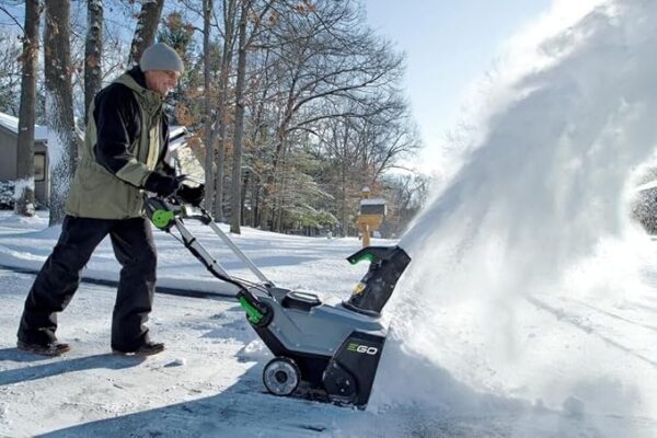 EGO Power+ SNT2112 21-Inch 56-Volt Lithium-Ion Cordless Snow Blower with Steel Auger - (2) 5.0Ah Batteries and Dual Port Charger Included, Black - Image 4