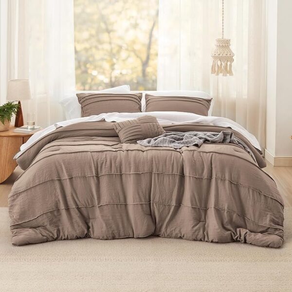 Bedsure Queen Comforter Set - 4 Pieces Pinch Pleat Bed Set, Brown Boho Bedding for All Season, 1 Soft Comforter, 2 Pillowcases, 1 Decorative Pillow - Image 2