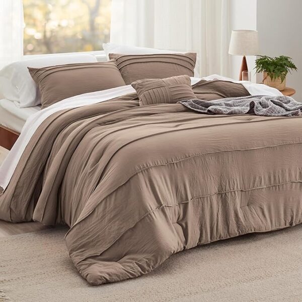 Bedsure Queen Comforter Set - 4 Pieces Pinch Pleat Bed Set, Brown Boho Bedding for All Season, 1 Soft Comforter, 2 Pillowcases, 1 Decorative Pillow