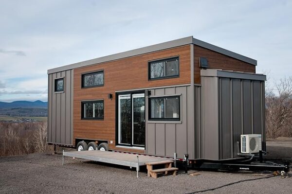 Modern Tiny House on Wheels | Portable, Eco-Friendly, and Fully Customizable Mobile Home for Off-Grid Living Insulation, Energy-Efficient Design